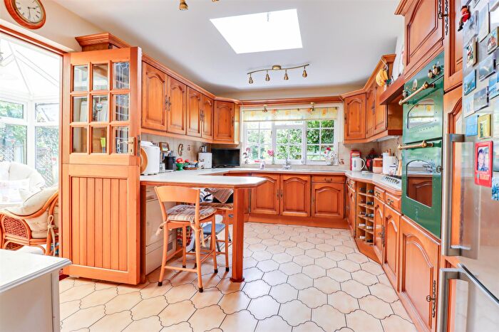 3 Bedroom Semi-Detached House For Sale In Western Road, Leigh-On-Sea, SS9