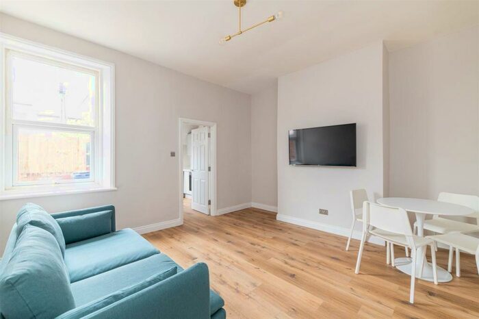 2 Bedroom Flat To Rent In Seventh Avenue, Heaton, Newcastle Upon Tyne, NE6