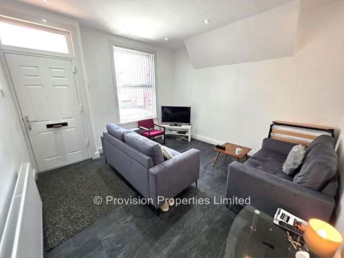4 Bedroom Terraced House To Rent In Beamsley Mount, Hyde Park, Leeds, LS6