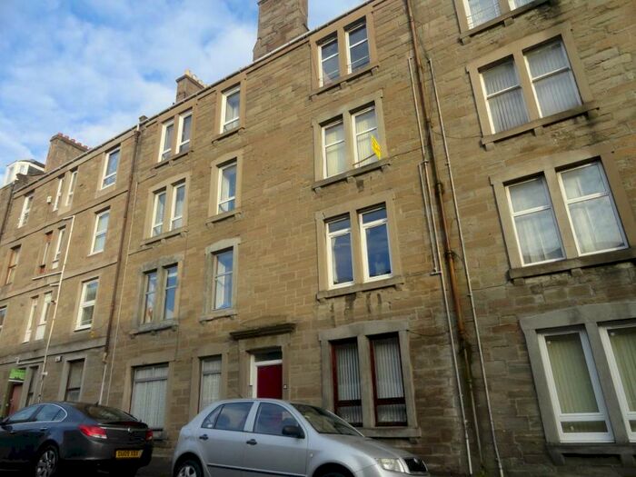 2 Bedroom Flat To Rent In / Morgan Street, DD4