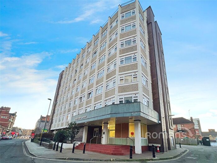 1 Bedroom Flat For Sale In Stafford House, - Station Road, Aldershot, GU11
