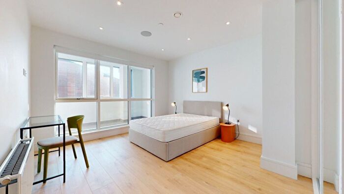 3 Bedroom Flat To Rent In Olympic Way, Wembley, HA9
