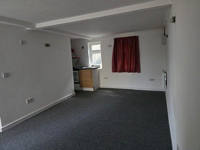Studio To Rent In Hastings Place, Croydon, London, CR0