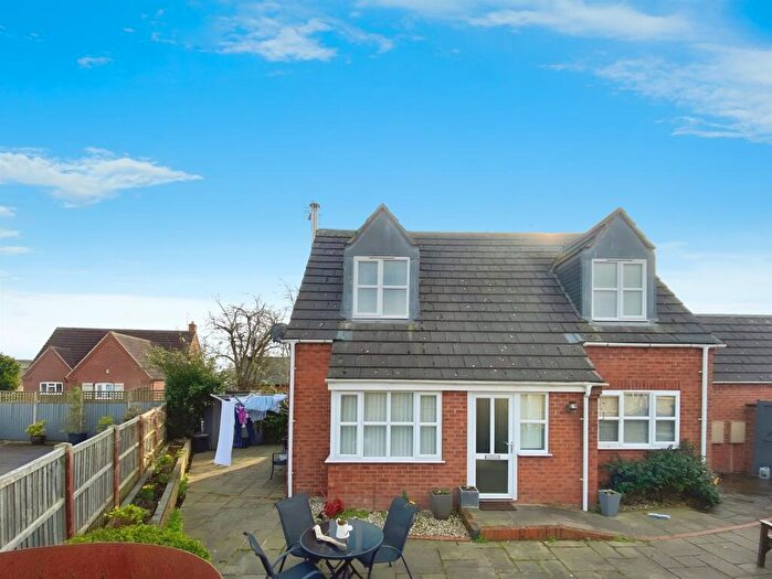 2 Bedroom Detached House For Sale In Kelham Road, Newark, NG24