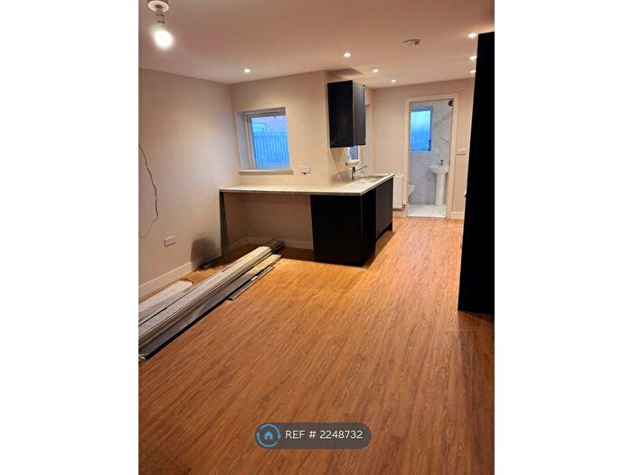 1 Bedroom Flat To Rent In Whitehill Lane, Brinsworth, Rotherham, S60