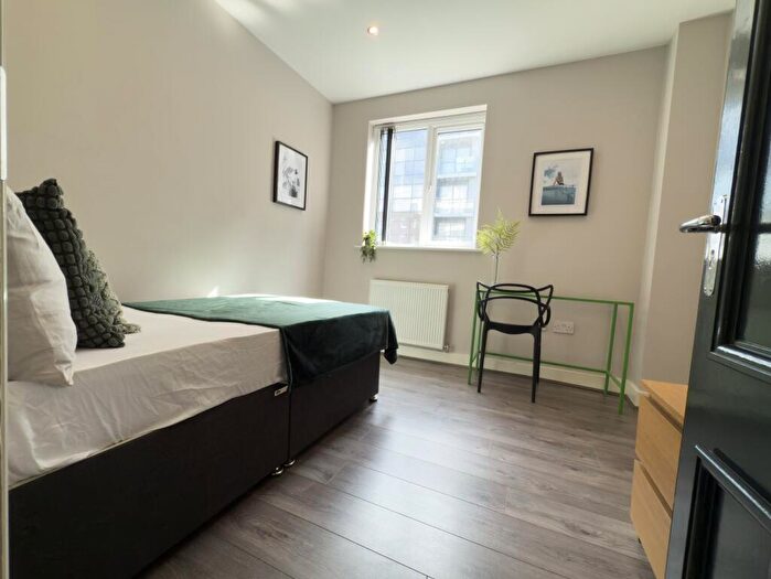 1 Bedroom House To Rent In Pownall Square, L3