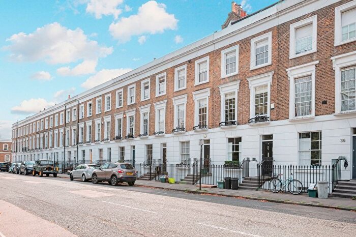 2 Bedroom Maisonette To Rent In Arlington Square, Islington, N1