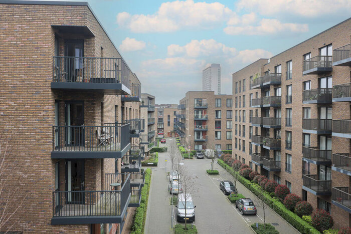 2 Bedroom Apartment For Sale In Plough Way, Rotherhithe, SE16