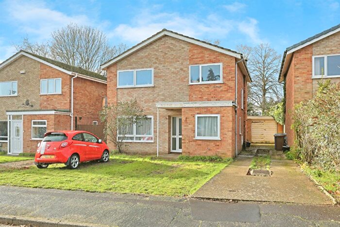 4 Bedroom Detached House For Sale In Primula Drive, Norwich, NR4