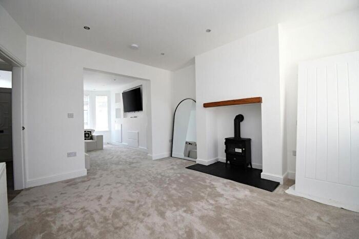 3 Bedroom Semi-Detached House For Sale In Alexandra Road, Eccles, M30
