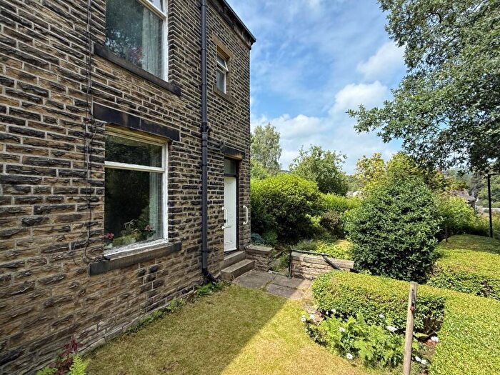 3 Bedroom Terraced House For Sale In Thorn Terrace, Luddenden, Halifax, HX2