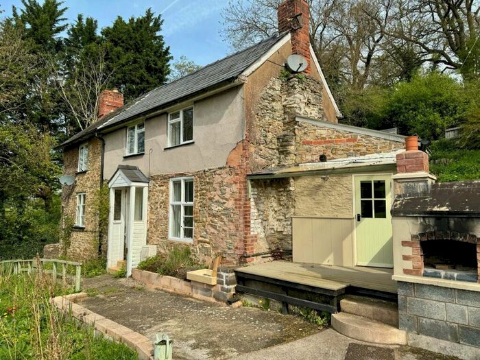 3 Bedroom Cottage For Sale In Mordiford, Hereford, HR1