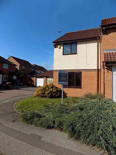 2 Bedroom Town House To Rent In Clough Court, Beechdale, NG8