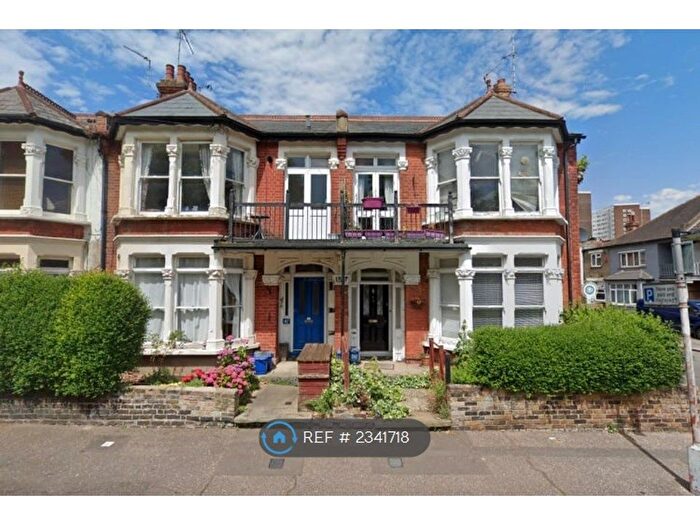 1 Bedroom Flat To Rent In Warrior Square North, Southend-On-Sea, SS1