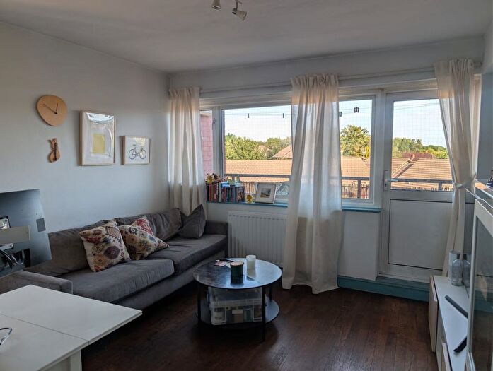1 Bedroom Flat For Sale In Clayponds Gardens, London, W5