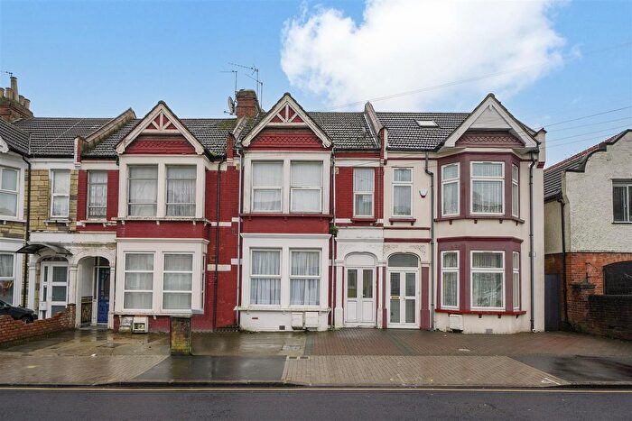 2 Bedroom Flat To Rent In London Road, Wembley, HA9