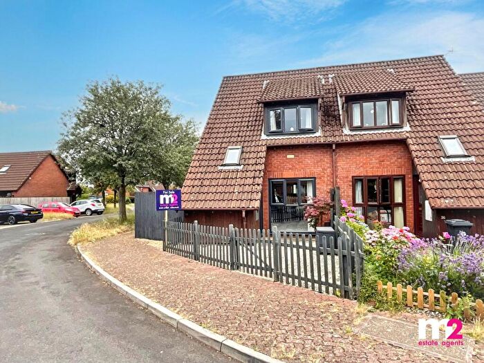 3 Bedroom Semi-Detached House For Sale In White Ash Glade, Caerleon, Newport, NP18