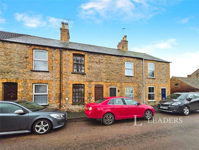 2 Bedroom Terraced House To Rent In Radcliffe Road, Stamford, PE9