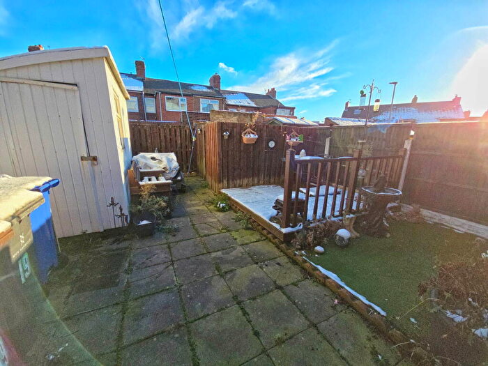 2 Bedroom Semi-Detached House For Sale In Kings Road, Cudworth, Barnsley, S72