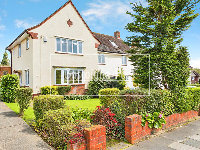 3 Bedroom House To Rent In Shawley Way, Epsom, KT18