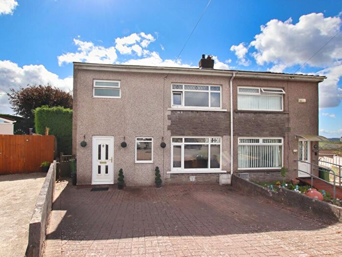 3 Bedroom Semi-Detached House For Sale In Hillcrest, Brynna, Pontyclun, CF72