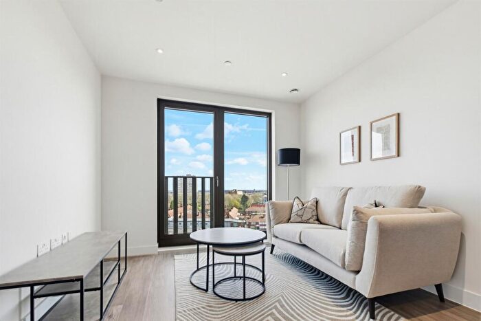 1 Bedroom Apartment To Rent In Cardigan Wharf, Glasswater Locks, B4