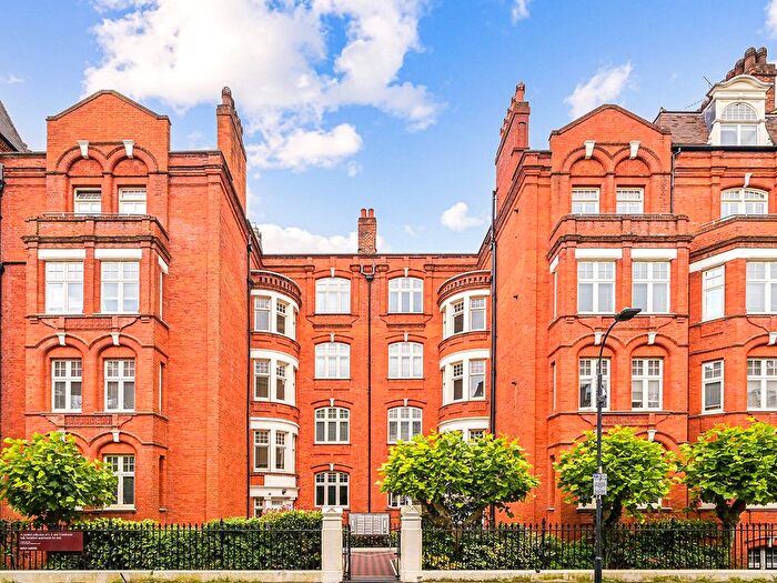 1 Bedroom Flat To Rent In Hamlet Gardens, King Street, W6