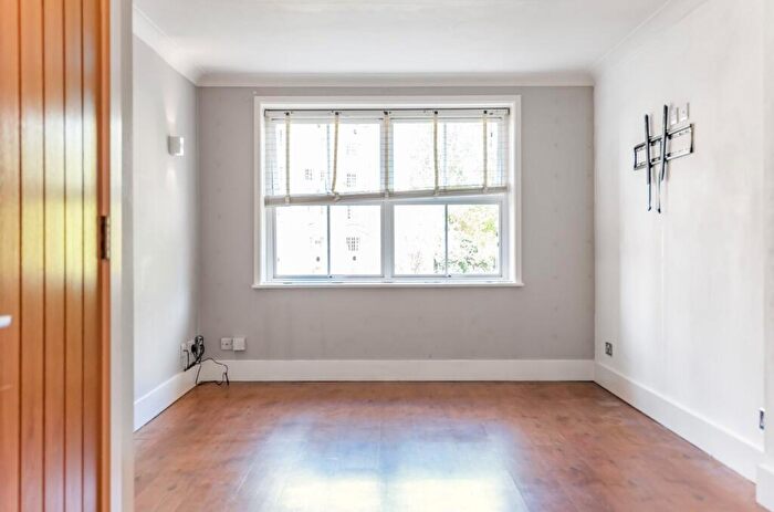 1 Bedroom Apartment For Sale In Waterside Place, Sheering Lower Road, Sawbridgeworth, Hertfordshire, CM21