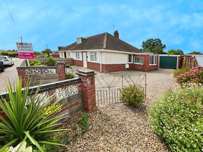 3 Bedroom Semi-Detached Bungalow For Sale In Bush Road, Norwich, NR6