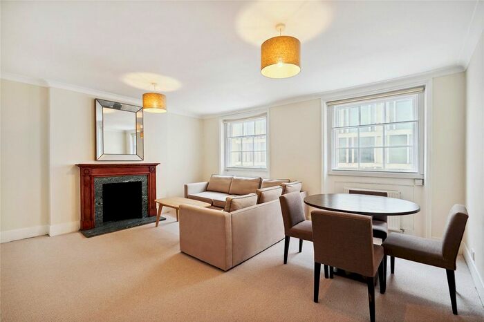 2 Bedroom Flat To Rent In Buckingham Palace Road, London, SW1W