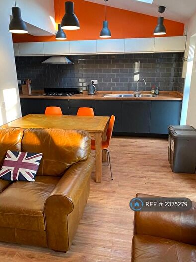 5 Bedroom End Of Terrace House To Rent In Kingsland Avenue, Coventry, CV5
