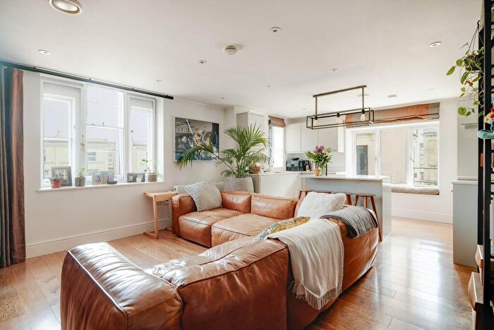 2 Bedroom Apartment For Sale In Whiteladies Road | Clifton, BS8