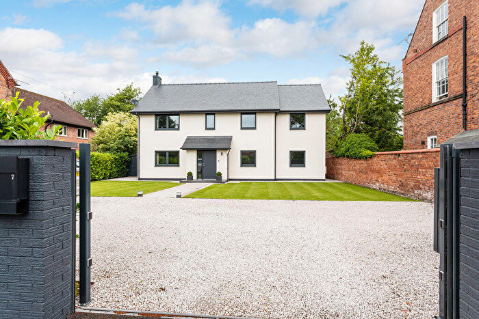4 Bedroom Detached House For Sale In Park Road, Nantwich, CW5