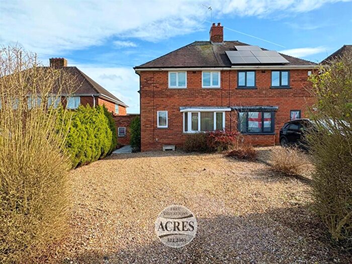 2 Bedroom Semi Detached House For Sale In Lingard Road, Sutton Coldfield, B75