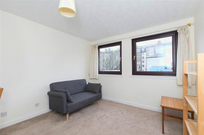 1 Bedroom Flat To Rent In Cowan's Close, Edinburgh, EH8