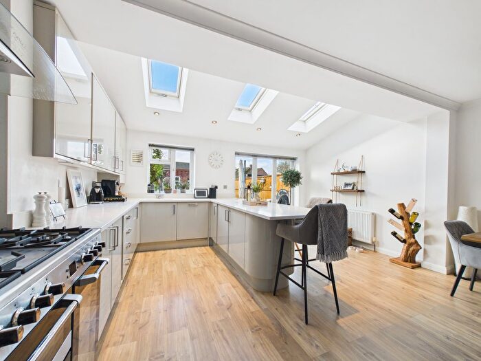 4 Bedroom Terraced House For Sale In Fieldhouse Lane, Marlow, Buckinghamshire, SL7