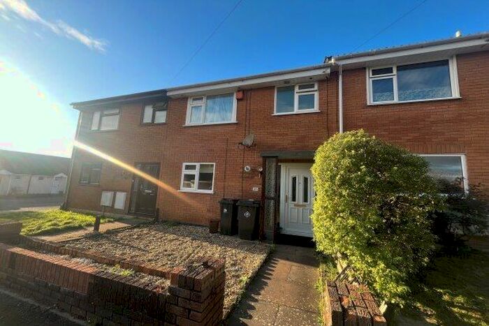 3 Bedroom Property To Rent In Douglas Close, Poole, BH16