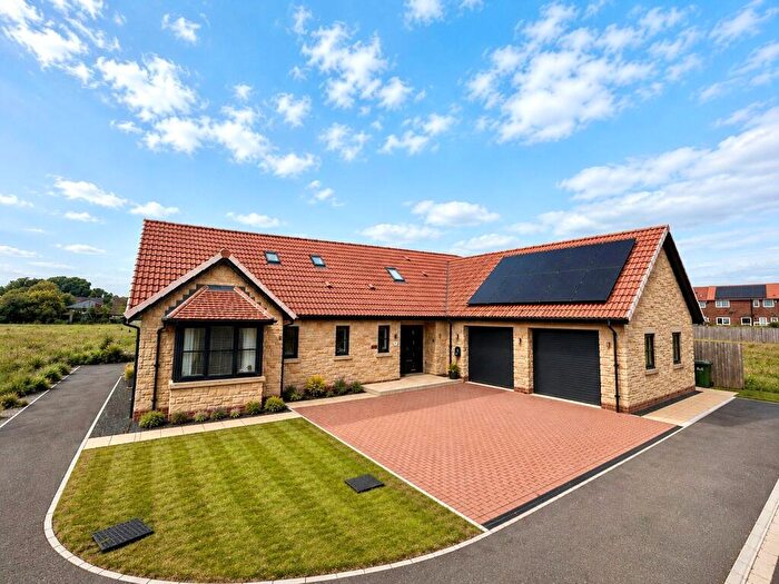 3 Bedroom Bungalow For Sale In Hunters Ride, Appleton Wiske, Northallerton, North Yorkshire, DL6