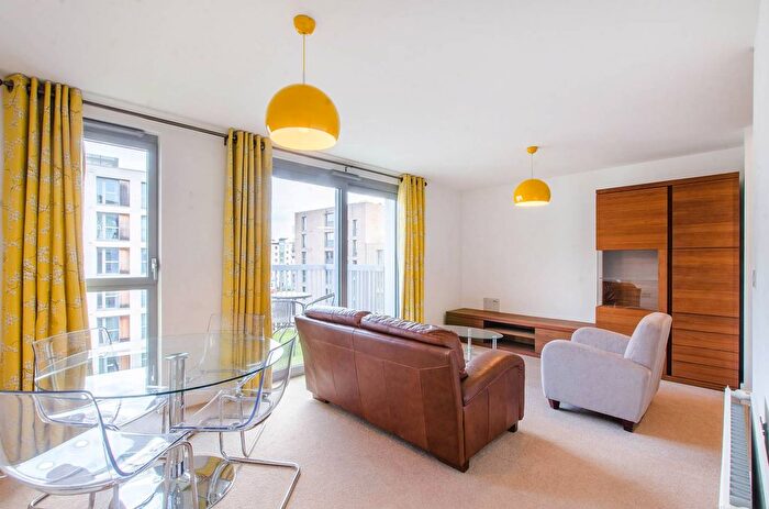 1 Bedroom Flat To Rent In Heron Place, Canary Wharf, London, E16