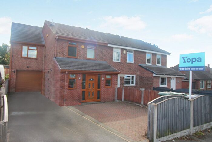 5 Bedroom Semi-detached House For Sale In Town Street, Dewsbury, WF12