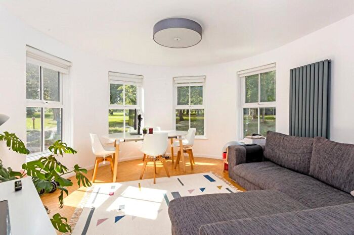 1 Bedroom Apartment To Rent In Cadogan Terrace, Hackney, London, E9