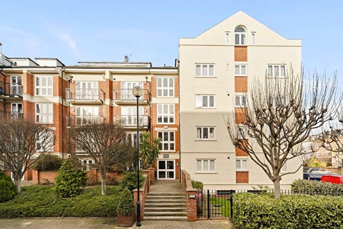 1 Bedroom Flat For Sale In Corney Reach Way, Chiswick, W4
