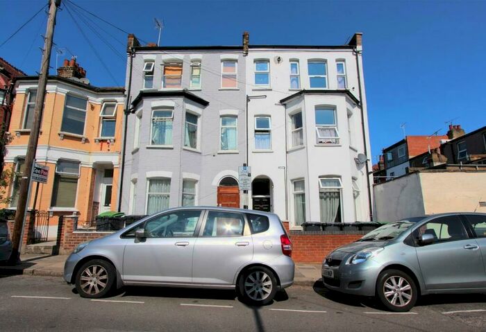 1 Bedroom Flat To Rent In Seymour Road, Harringay, N8