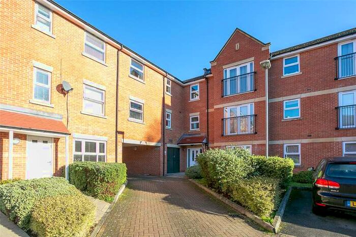 2 Bedroom Apartment To Rent In Walton Road, Bushey, Hertfordshire, WD23