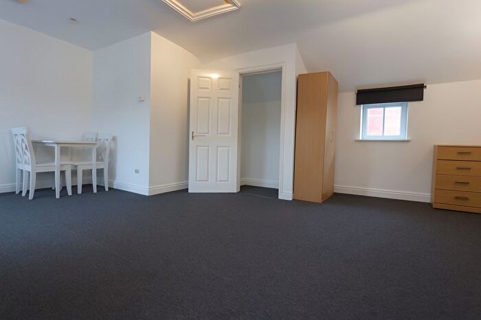 Studio To Rent In Marlborough Road, Bounds Green, N22