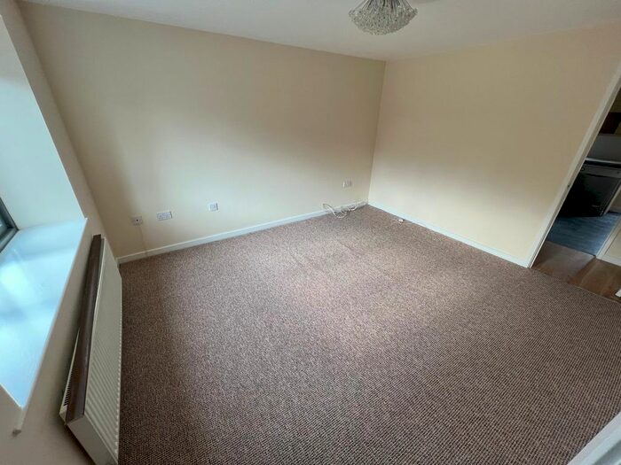 3 Bedroom Semi-Detached House To Rent In Fourth Avenue, Wolverhampton, WV10