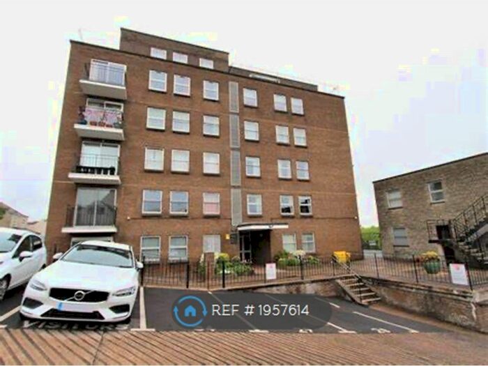 1 Bedroom Flat To Rent In St Keyna Court, Bristol, BS31