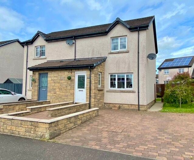 2 Bedroom Semi-Detached Villa For Sale In Knowe View, Ochiltree, KA18