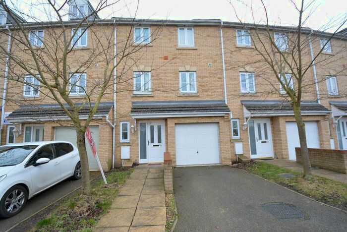 4 Bedroom Terraced House To Rent In Boleyn Avenue, Woodston, Peterborough, PE2