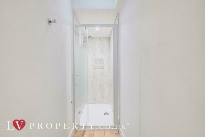 1 Bedroom Apartment To Rent In Sun House, Bennetts Hill, B2